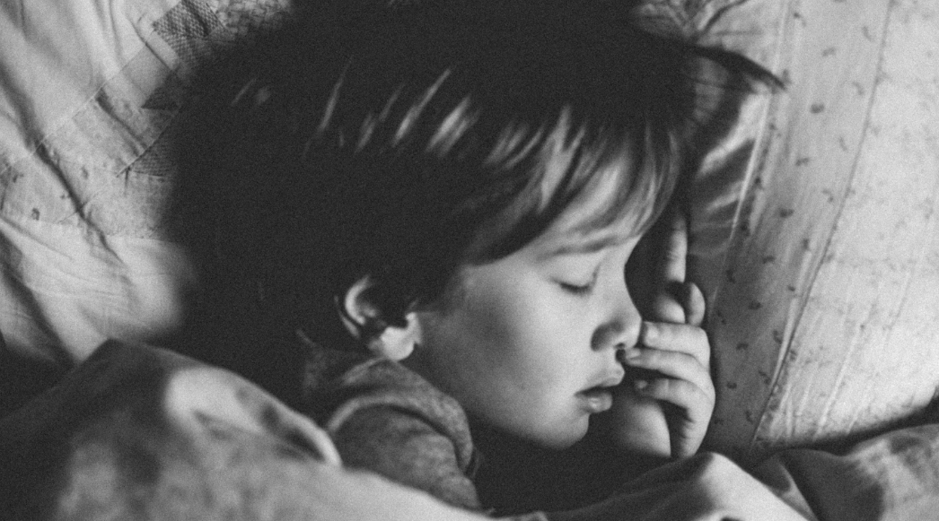 Jangan Anggap Sepele, Ini Alasan Jam Tidur Anak Harus Teratur Sejak Dini